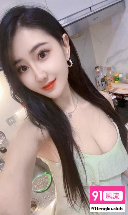 天河大胸OL范御姐